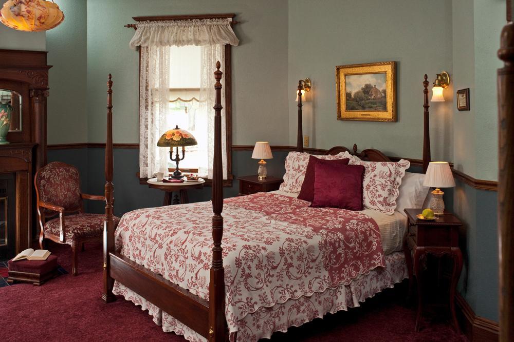 Old Rittenhouse Inn 베이필드 외부 사진